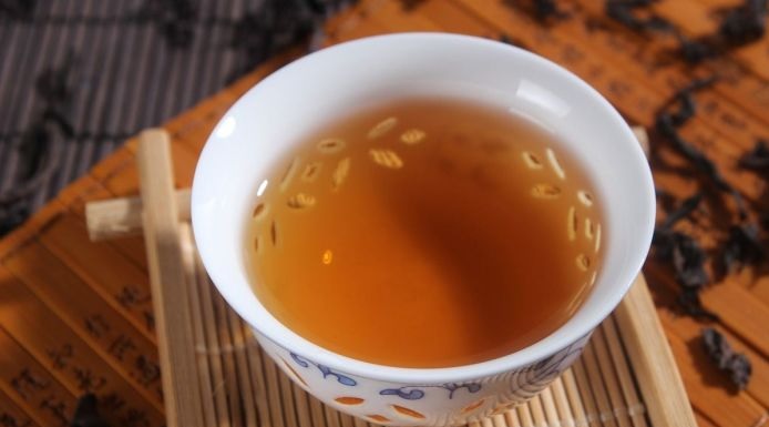Beneficios desconocidos del té rojo para quemar grasas