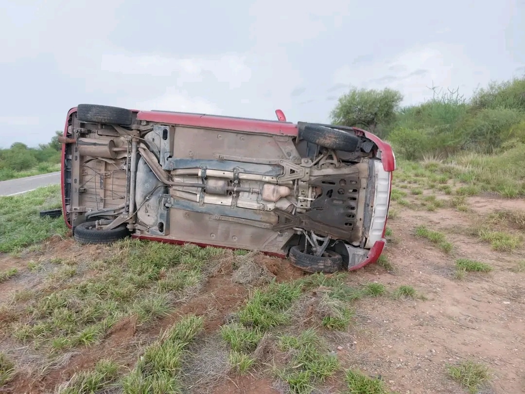 CHAÑAR: VUELCO EN RUTA NACIONAL 38
