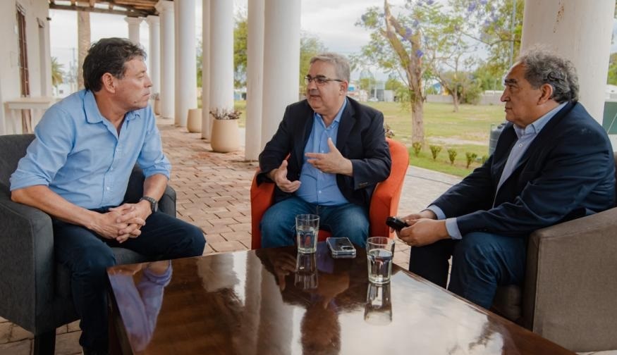 CATAMARCA: Tensión Trabajadores despedidos cortan ruta y si los desalojan tomarán el municipio