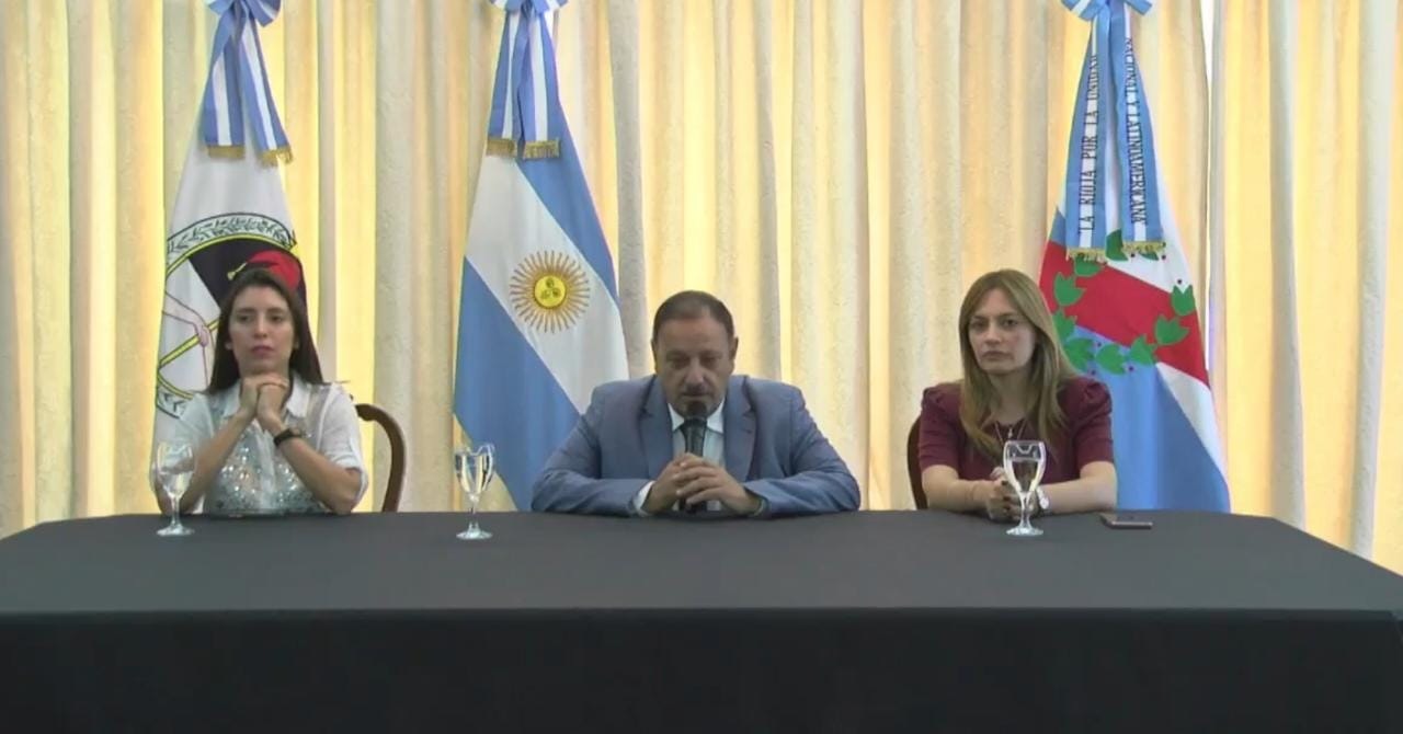 El gobernador Ricardo Quintela anunció aumento para todos los riojanos 