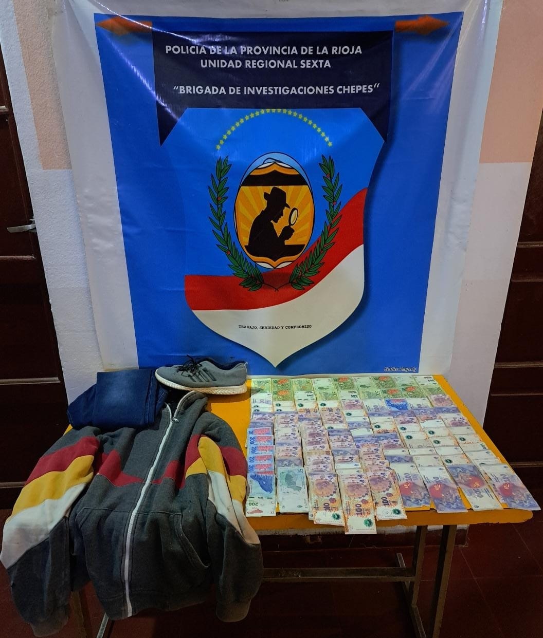 CHEPES: PERSONAL POLICIAL RECUPERAN IMPORTANTE CANTIDAD DE DINERO 