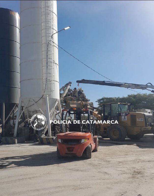 El brazo de un trabajador quedó atrapado en una máquina