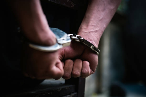 Hombre quedo detenido por fotografiar a menores en Capital