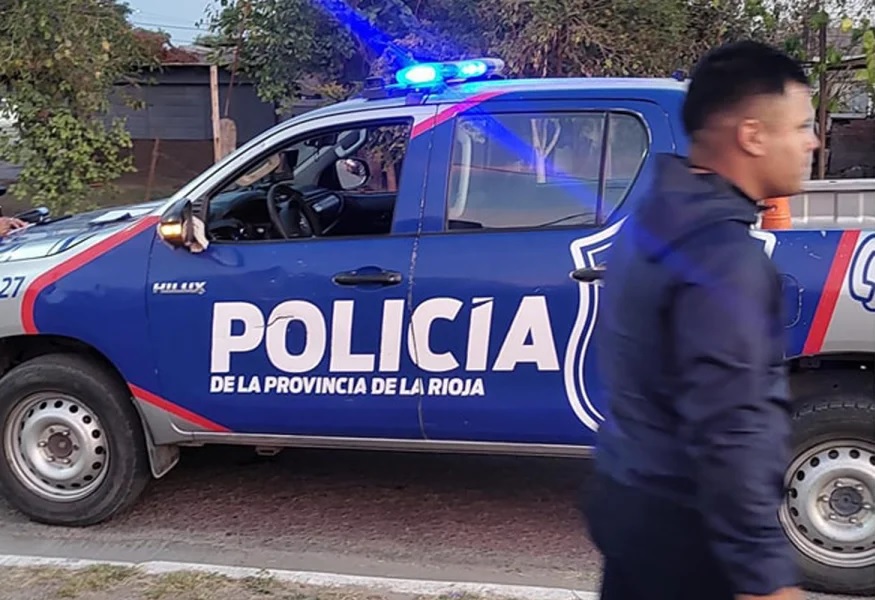 CHILECITO: INTENTÓ VER A SU EXNOVIA LO FRENARON Y ATACÓ CON UN CUCHILLO A SU EXSUEGRO