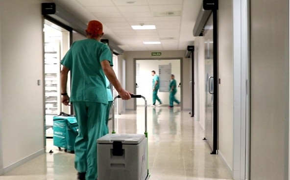 DOS PACIENTES RIOJANOS RECUPERAN LA VISION POR TRASPLANTES DE CORNEAS 