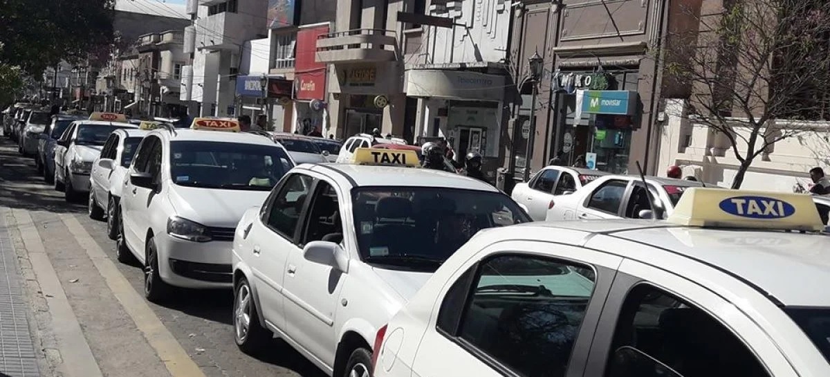 Aprobaron el incremento de la tarifa para taxis y remises