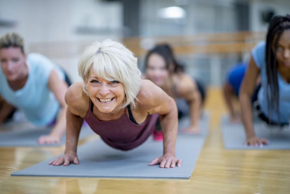 Cuál es el mejor ejercicio para ganar masa muscular a partir de los 60 años, según la OMS
