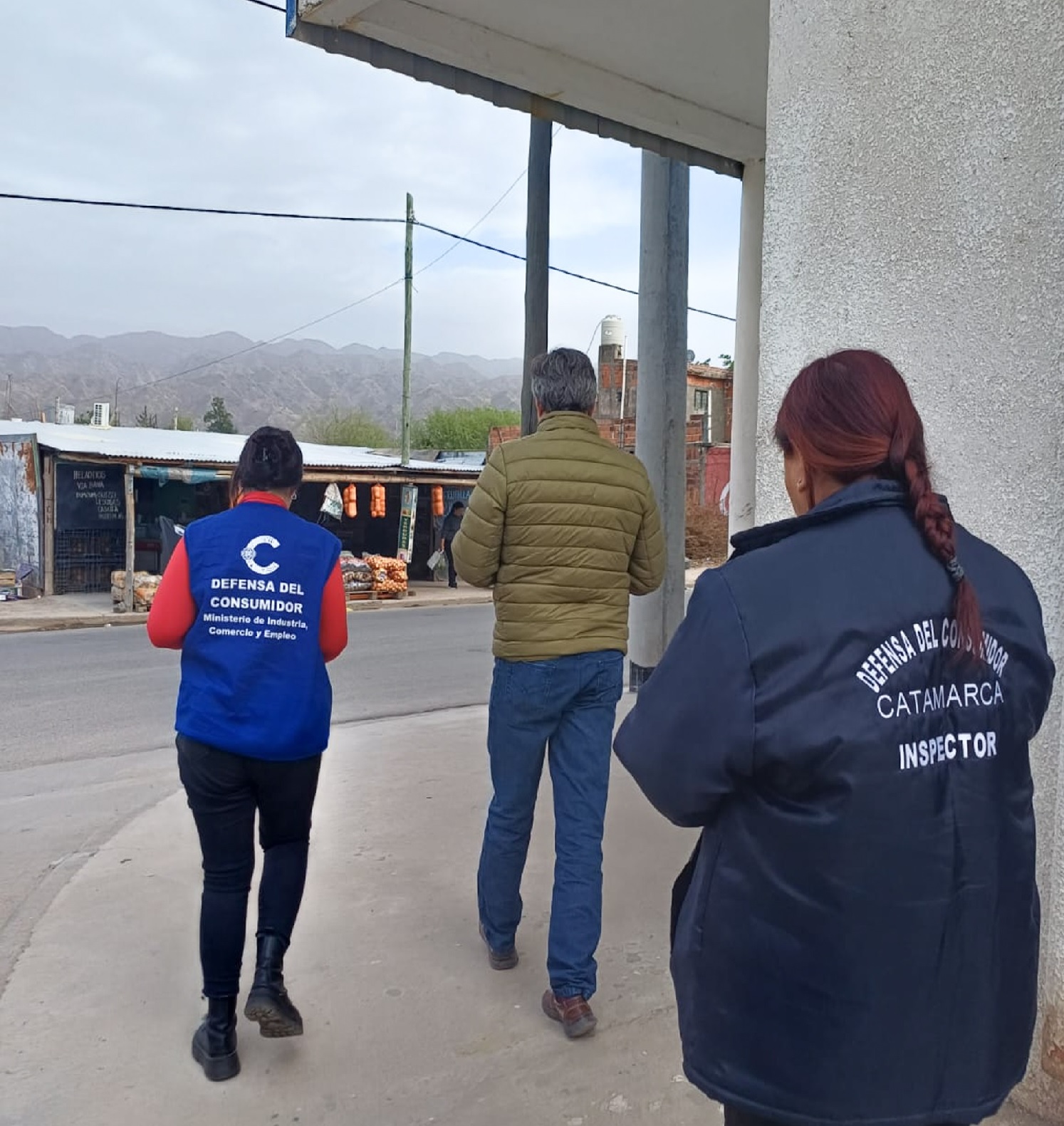 CATAMARCA: Decomiso y destrucción de mercadería vencida en supermercado