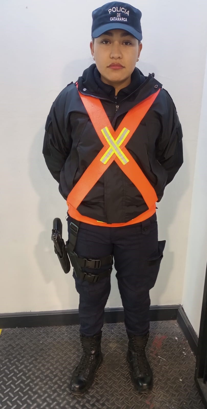 CATAMARCA: Una mujer policía impidió que una sexagenaria atentara contra su vida en el centro de la Capital