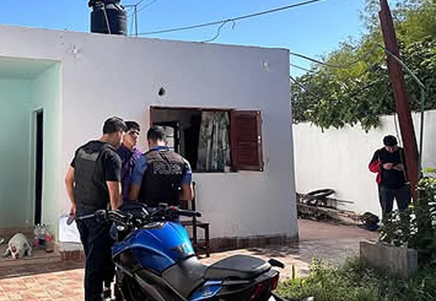 Cuatro allanamientos en distintos barrios de la ciudad donde dejó dos detenidos y varios elementos secuestrados