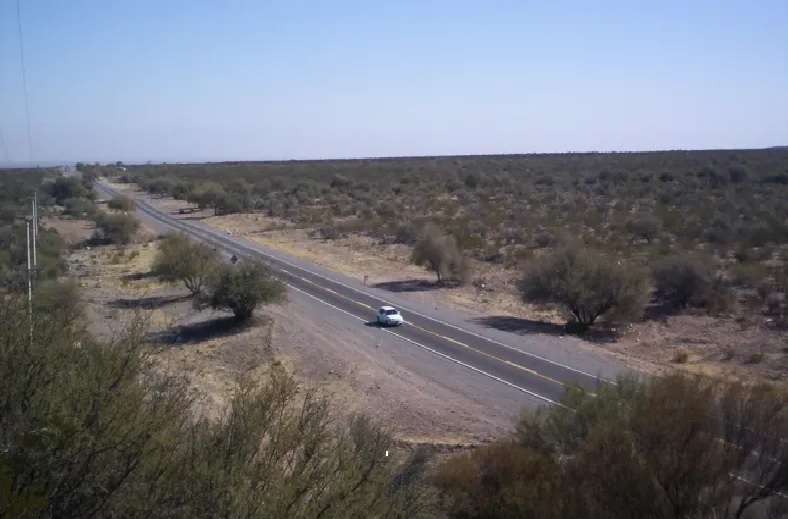 ACCIDENTE FATAL EN CAUCETE: Vuelca una camioneta en el límite con La Rioja y mueren tres personas